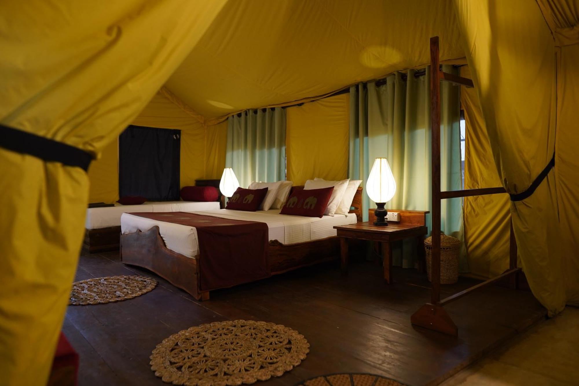River Glamping By Gaga Bees Udawalawe Exterior foto