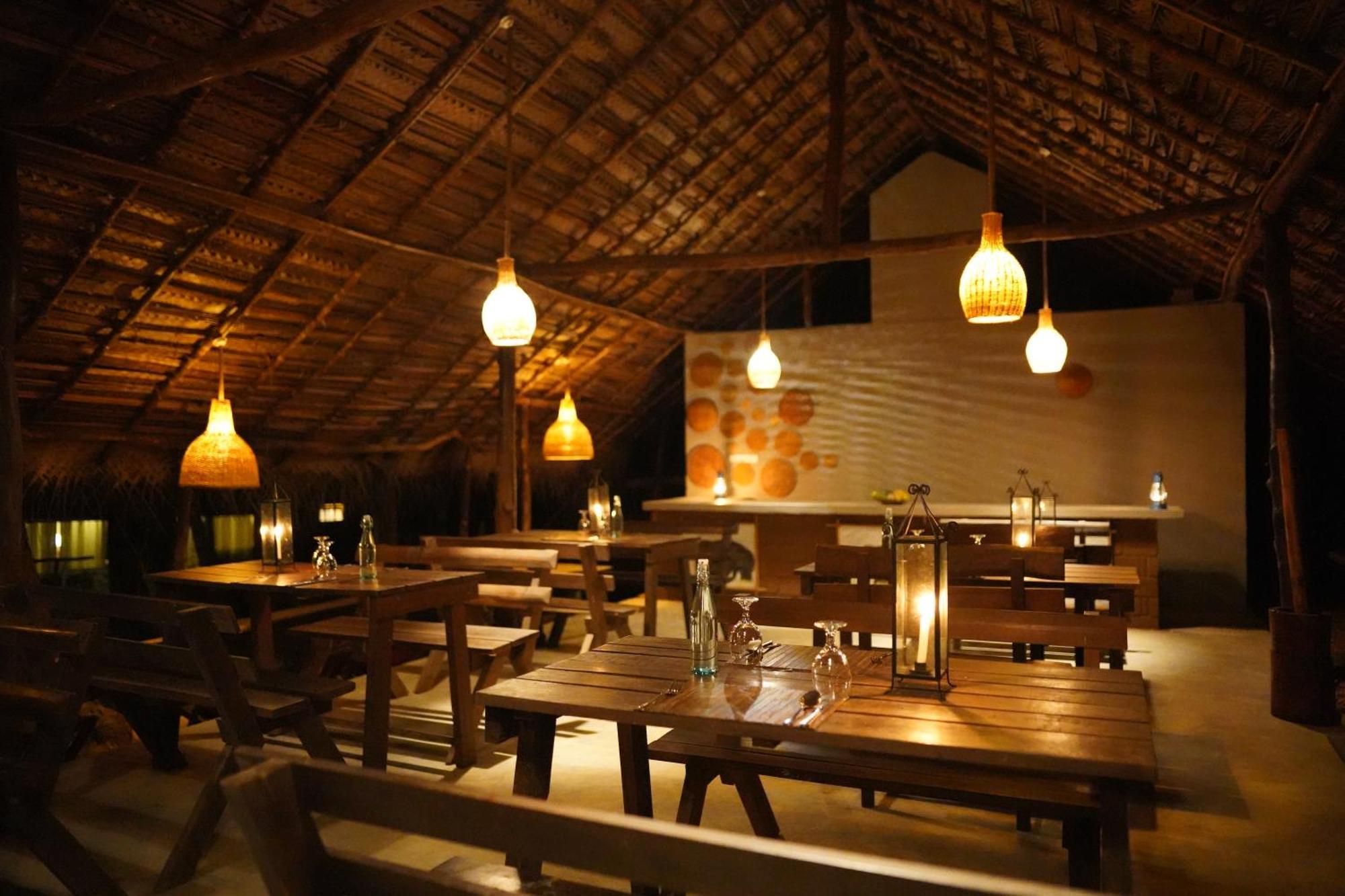 River Glamping By Gaga Bees Udawalawe Exterior foto