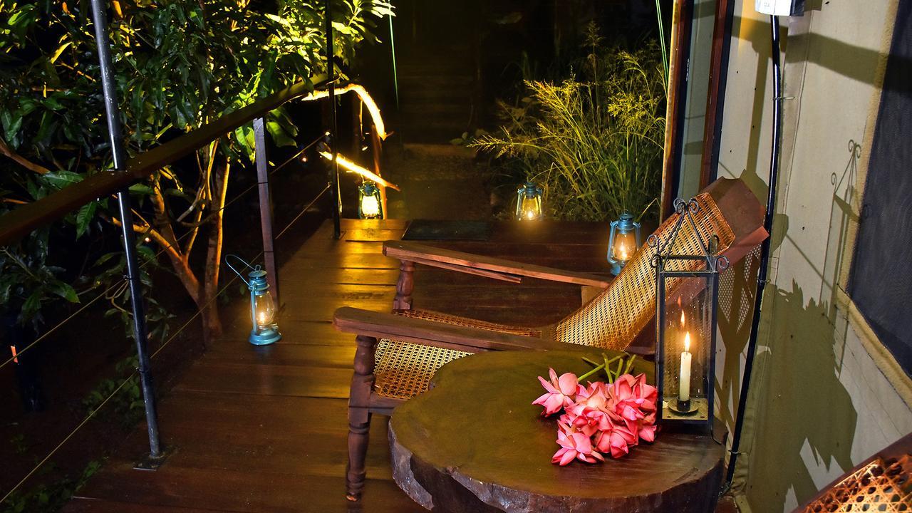 River Glamping By Gaga Bees Udawalawe Exterior foto